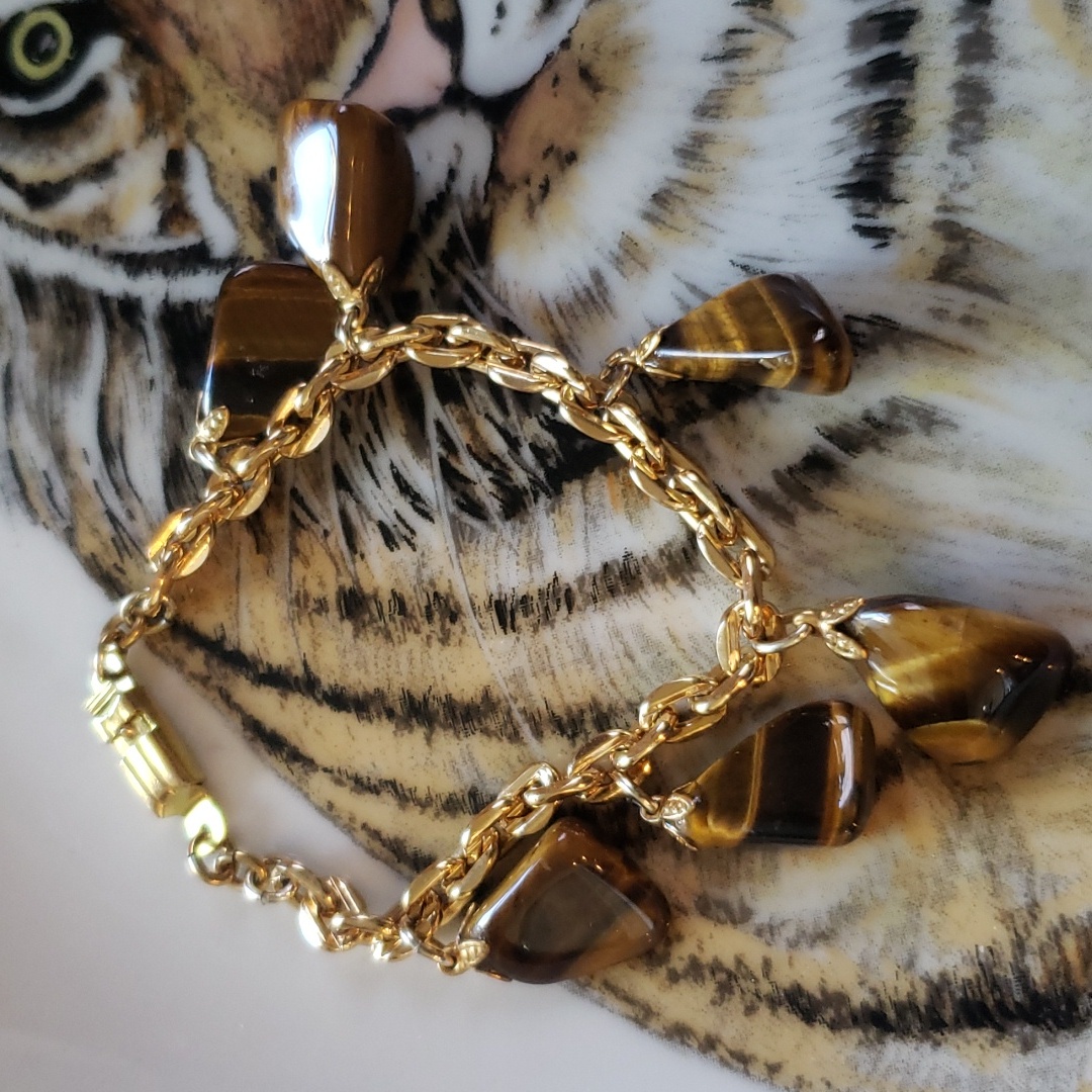 Tiger Eye Bracelet 26$